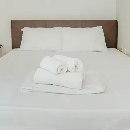 Stylish Flat Downtown Thessaloniki