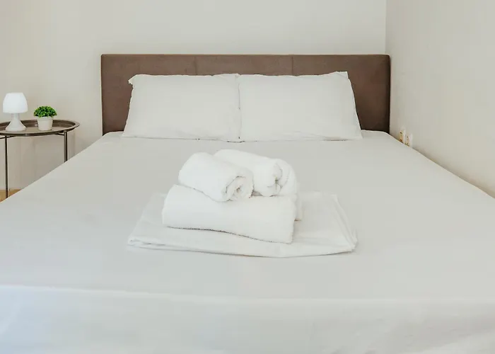 Stylish Flat Downtown Salonic